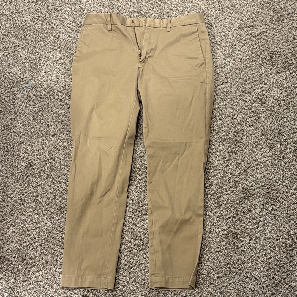 Banana Republic Men's Khaki Chinos